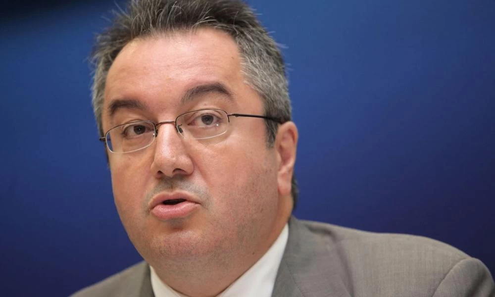 Το γράφημα του Μόσιαλου για τον κορονοϊό: «Κάποιοι κερδίζουν, κάποιοι όχι»
